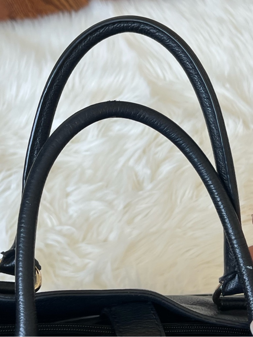 Michael Kors Hamilton Large Gold Tone Grommet Tote - Picture 15 of 16